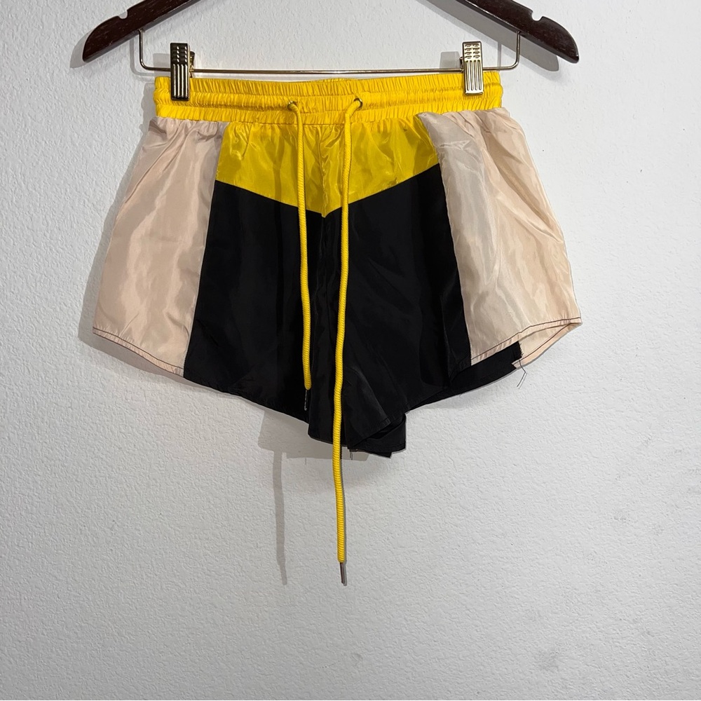 Prettylittlething Women’s Athletic Drawstring Short Shorts Size 2 Cute Small